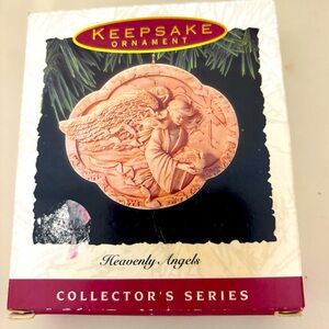 Hallmark 1993 'Heavenly Angels' 3rd In The Series - Ornament Fast Shipping